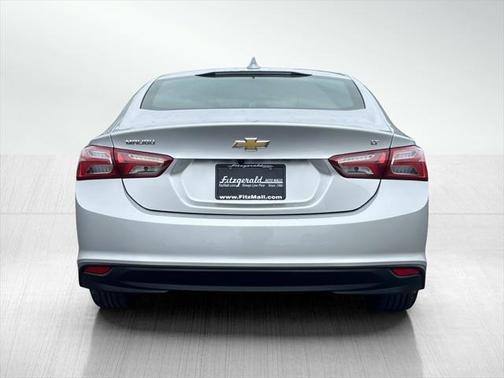 2022 Chevrolet Malibu FWD LT