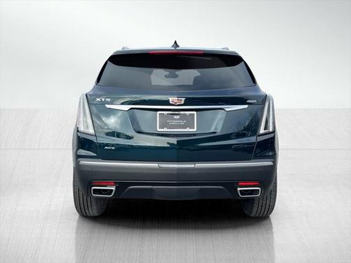 2025 Cadillac XT5 Sport
