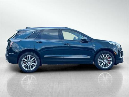 2025 Cadillac XT5 Sport