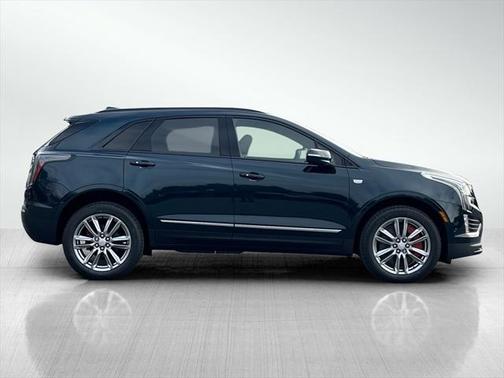 2025 Cadillac XT5 Sport