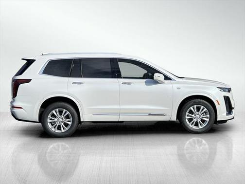 2025 Cadillac XT6 Luxury AWD