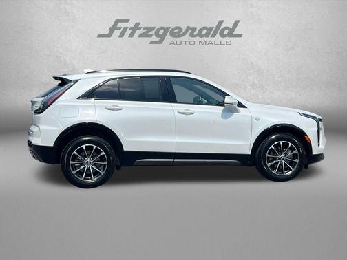 Crystal White Tricoat 2024 Cadillac XT4 Sport
