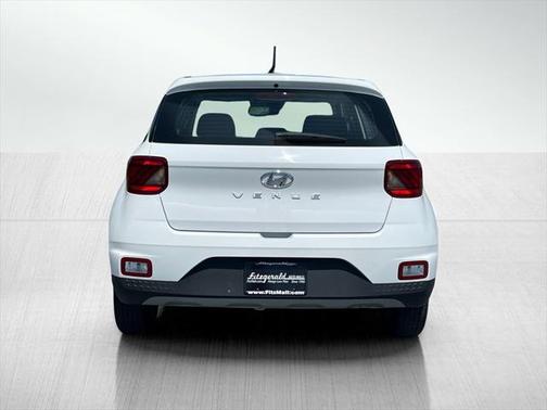 2024 Hyundai VENUE SE