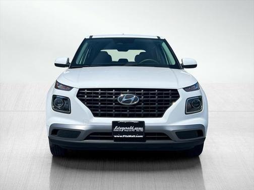 2024 Hyundai VENUE SE