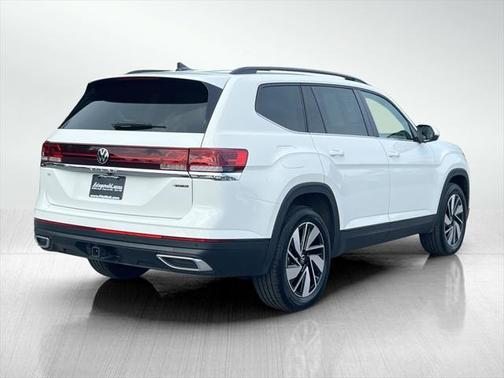 2024 Volkswagen Atlas 2.0T SE w/Technology 4MOTION