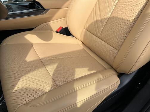 2025 Cadillac Escalade Luxury
