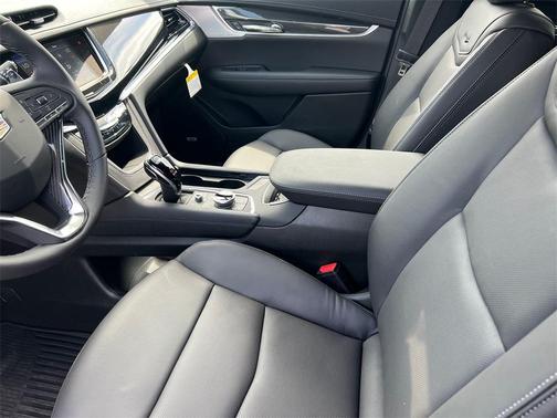 2025 Cadillac XT6 Sport AWD