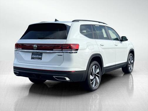 2024 Volkswagen Atlas 2.0T SE w/Technology 4MOTION