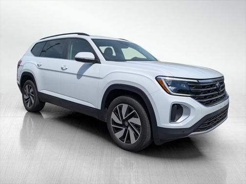 2024 Volkswagen Atlas 2.0T SE w/Technology 4MOTION