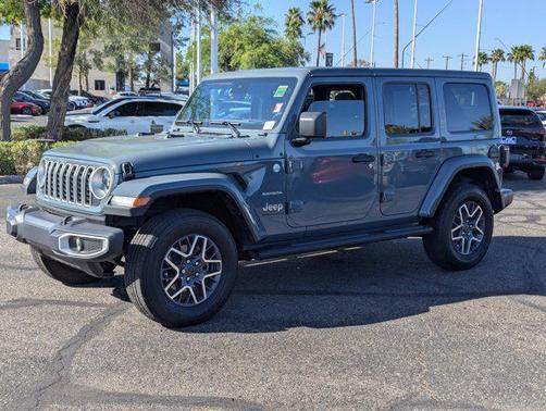 2024 Jeep Wrangler 4-Door Sahara 4x4