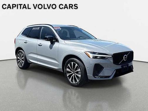 Vapour Grey 2025 Volvo XC60 Plus