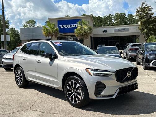 2025 Volvo XC60 B5 Plus