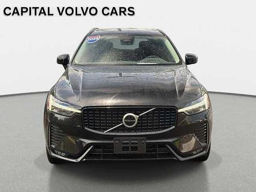 Onyx Black 2025 Volvo XC60 Core