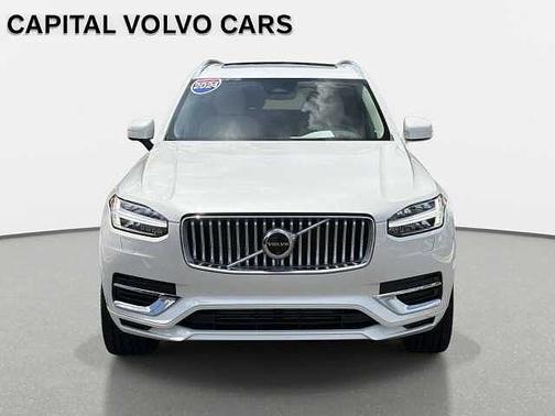 Crystal White 2024 Volvo XC90 Plus