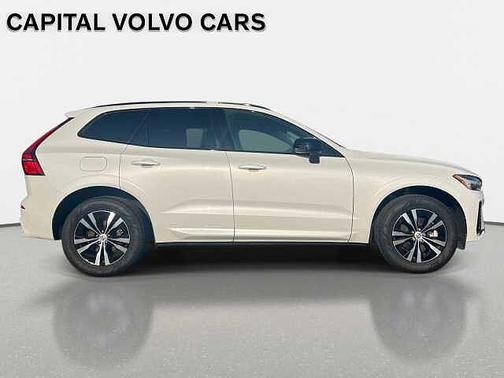 Crystal White 2025 Volvo XC60 Core