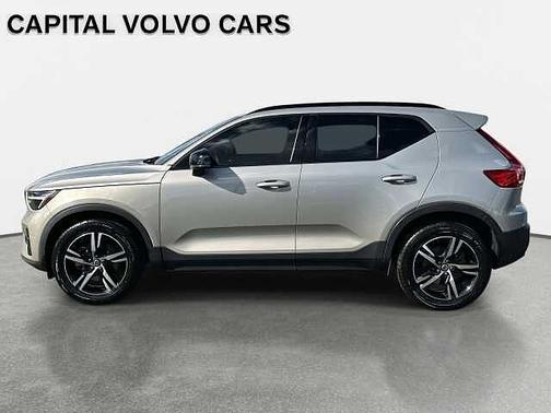 2023 Volvo XC40 Plus