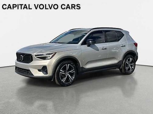 2023 Volvo XC40 Plus