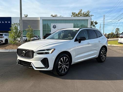 2025 Volvo XC60 B5 Plus