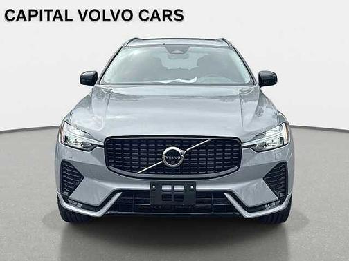 2025 Volvo XC60 Plus