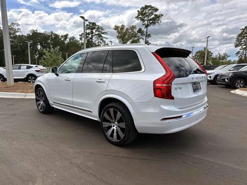 2024 Volvo XC90 Recharge Plug-In Hybrid T8 Plus Bright 7-Seater