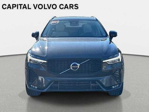 2023 Volvo XC60 Plus