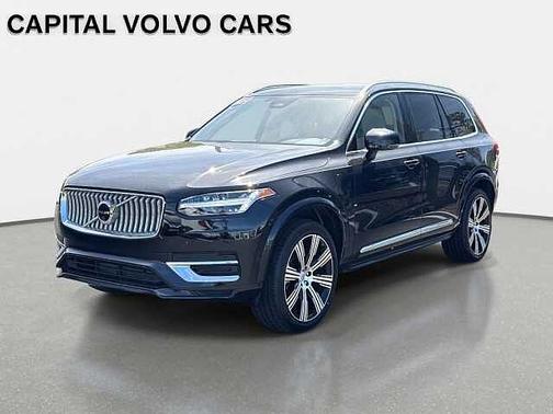 Onyx Black 2025 Volvo XC90 Plus