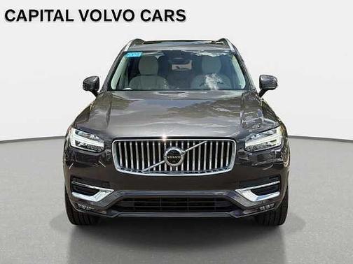 Platinum Grey 2023 Volvo XC90 Plus