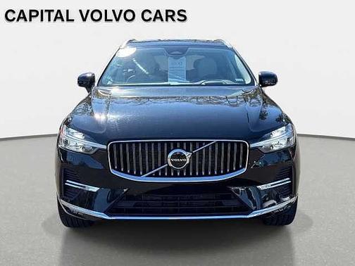 2023 Volvo XC60 B5 FWD Ultimate Bright