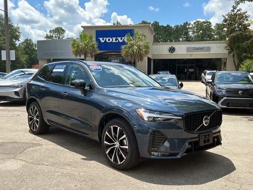 2024 Volvo XC60 B5 Plus Dark