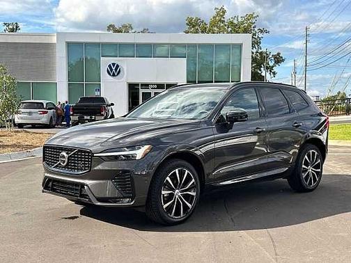 2025 Volvo XC60 Plus