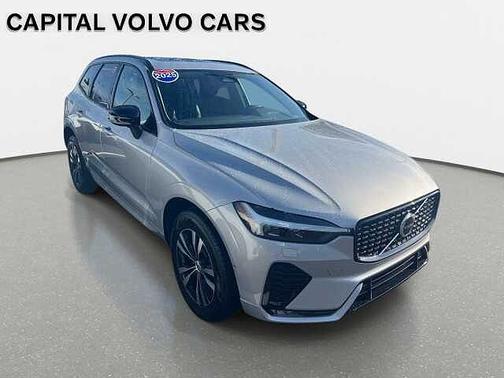 Silver Dawn 2025 Volvo XC60 Core