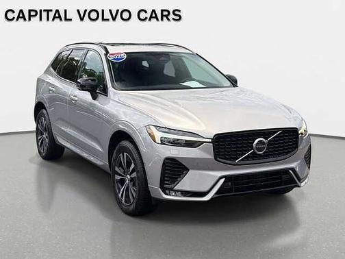 Silver Dawn 2025 Volvo XC60 Core