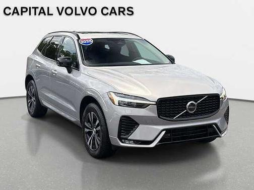 Silver Dawn 2025 Volvo XC60 Core