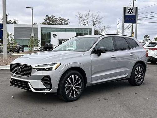 2025 Volvo XC60 Plus