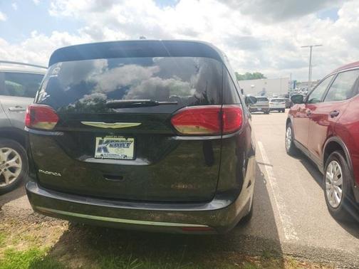 2018 Chrysler Pacifica Touring-L