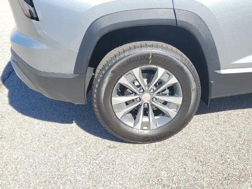 Sterling Gray Metallic 2027 Chevrolet Equinox LT