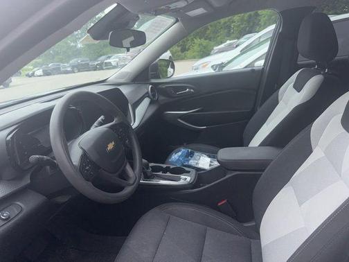 Black Metallic 2024 Chevrolet Trax LS
