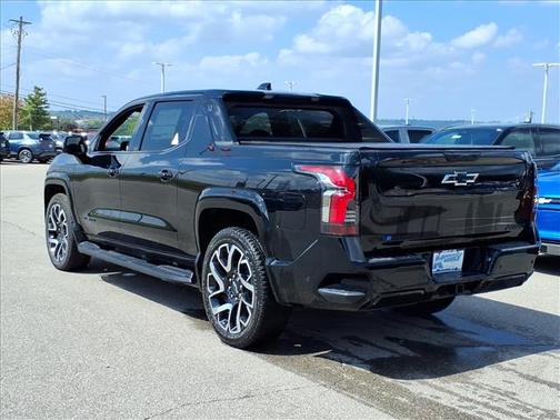 2024 Chevrolet Silverado EV RST