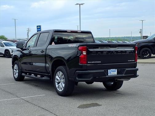 2025 Chevrolet Silverado 1500 Custom