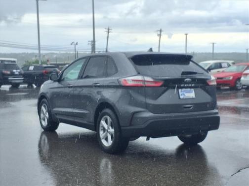 2021 Ford Edge SE