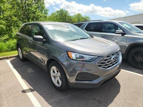 2021 Ford Edge SE