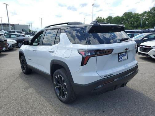 Polar White 2026 Chevrolet Equinox RS