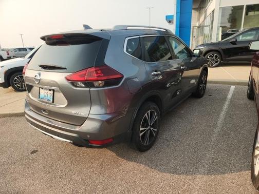 2020 Nissan Rogue SV