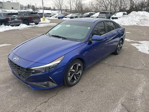 2023 Hyundai ELANTRA Limited