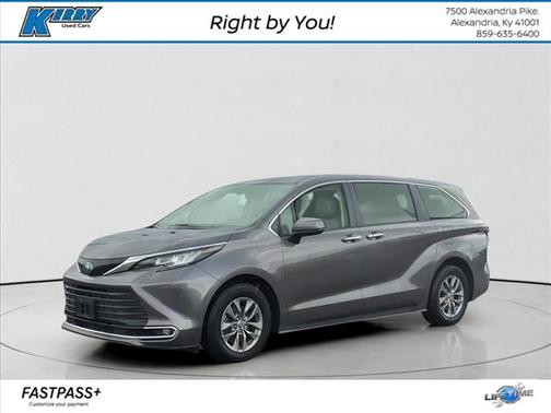 2023 Toyota Sienna XLE