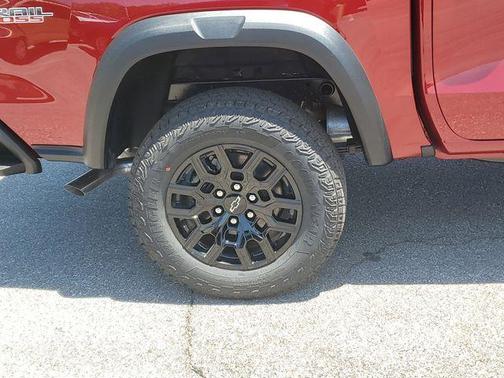 Radiant Red 2026 Chevrolet Colorado Trail Boss
