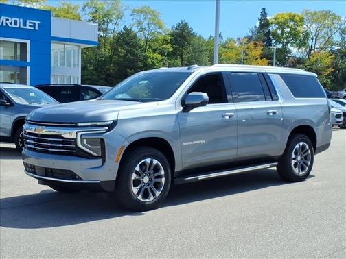 2025 Chevrolet Suburban LT