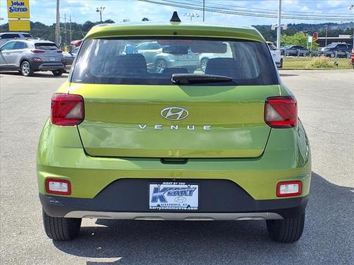 2020 Hyundai VENUE SE