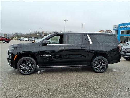 2026 Chevrolet Suburban LT