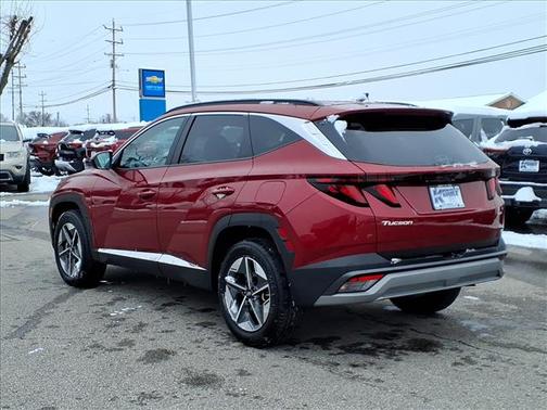 2025 Hyundai TUCSON SEL